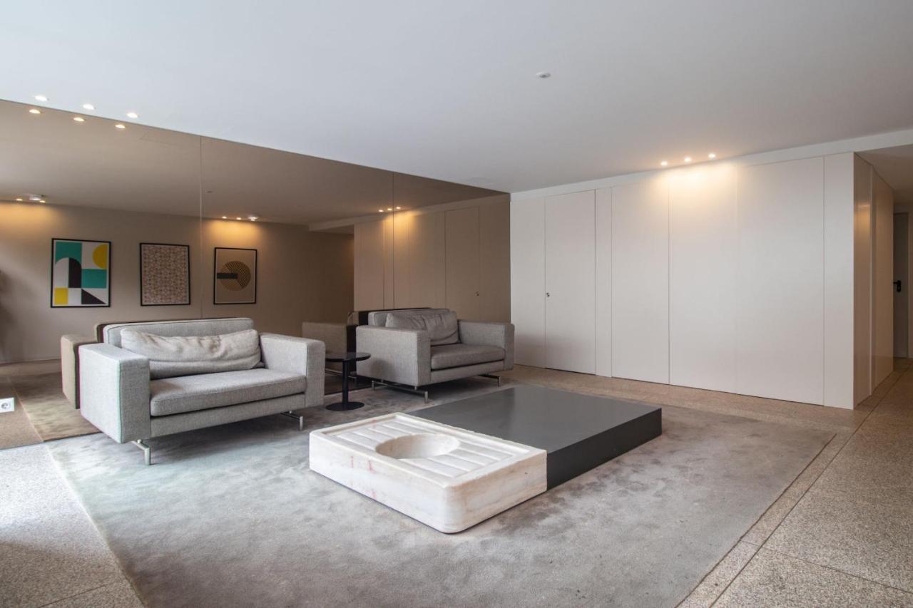 Stunning Apartment W/ Free Parking By Lovelystay ポルト エクステリア 写真